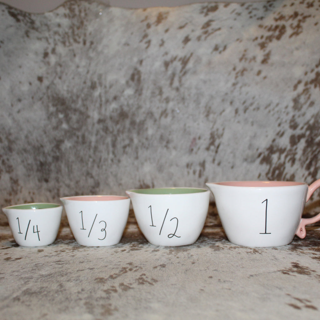 Cinderella Measuring Cups
