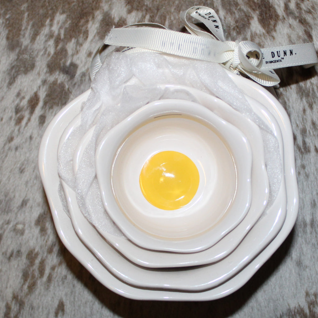 Rae Dunn Egg White Farm Measuring Cups