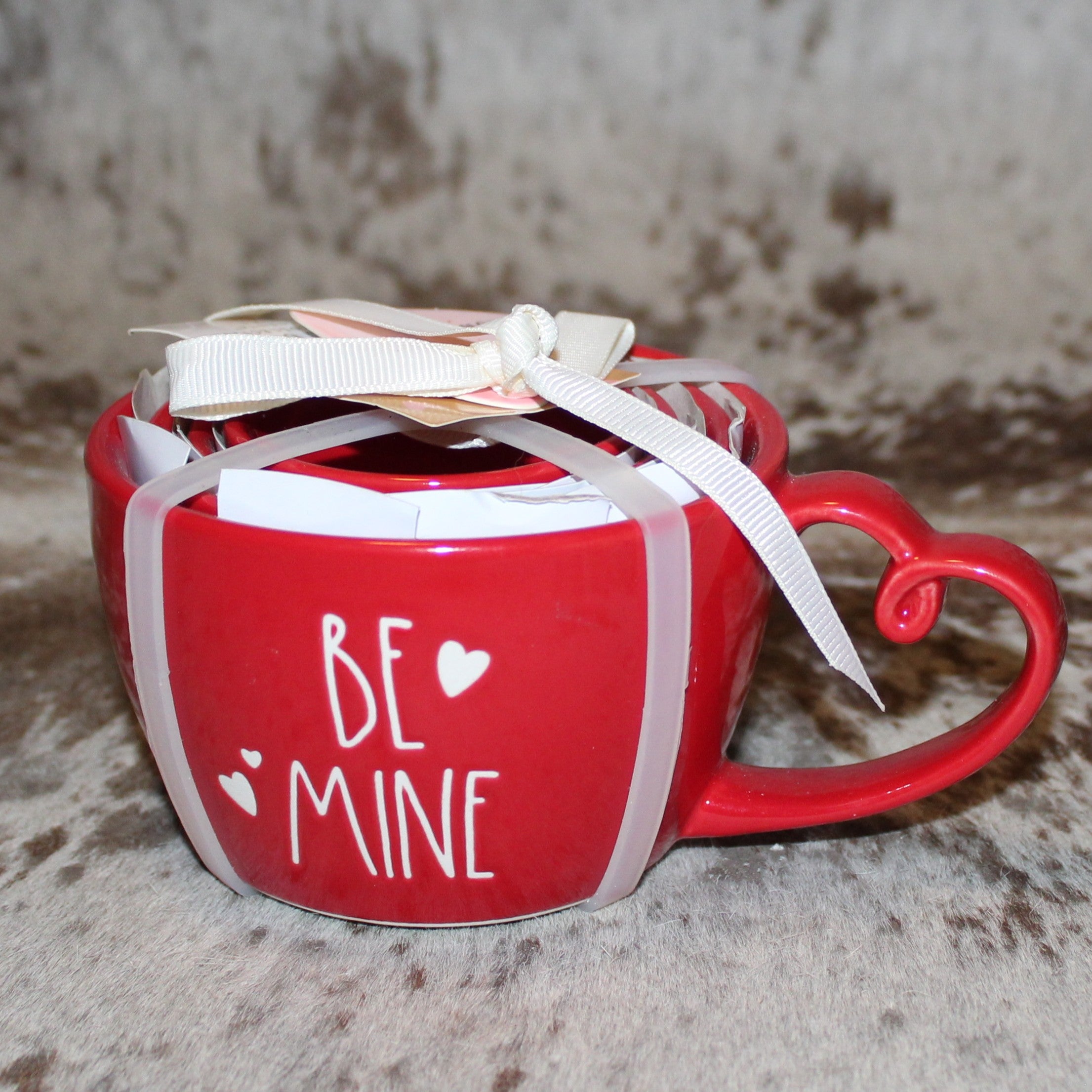 Rae Dunn BE MINE Red Measuring Cup Set