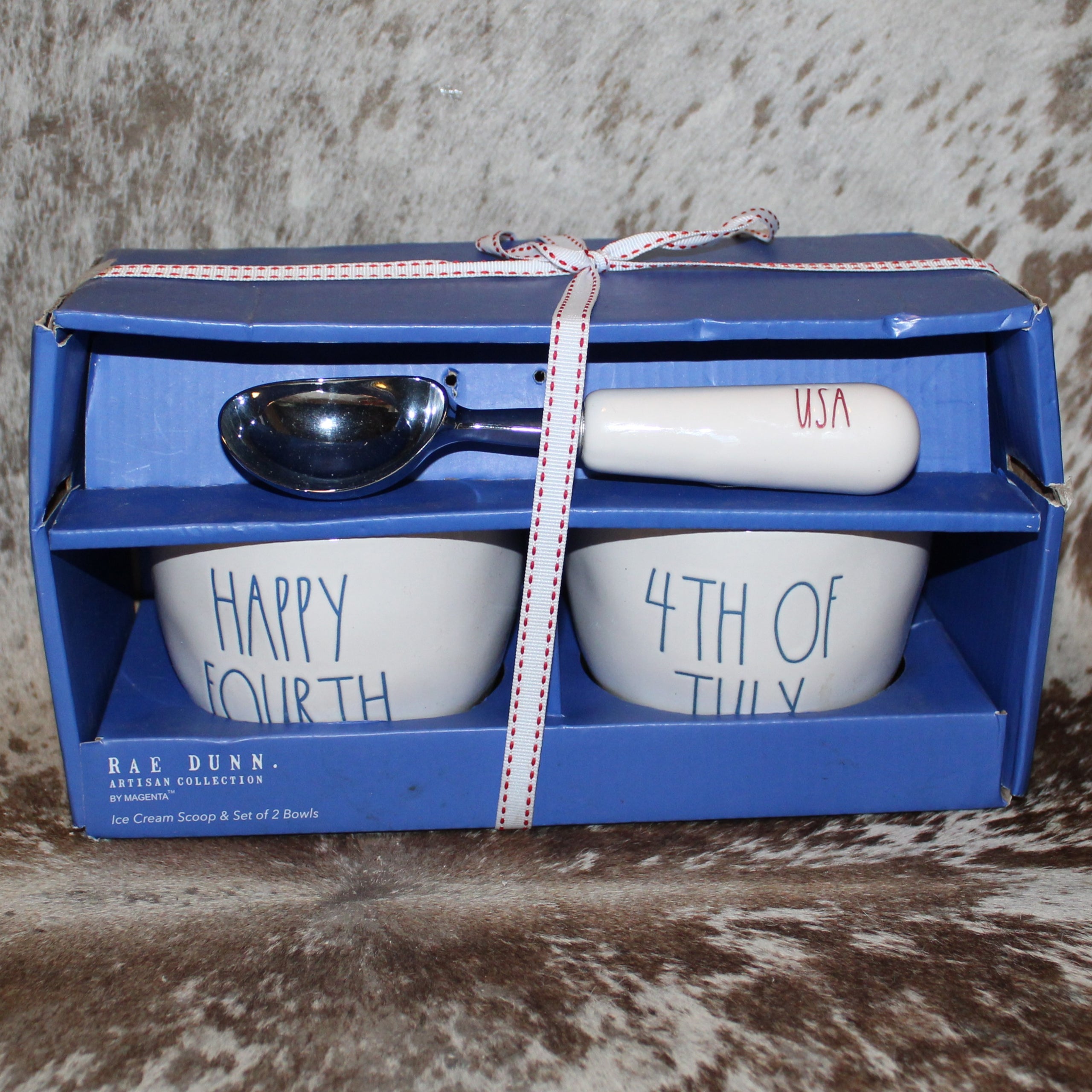Rae Dunn HAPPY FOURTH - FOURTH OF JULY - USA 2 bowl and scooper set.