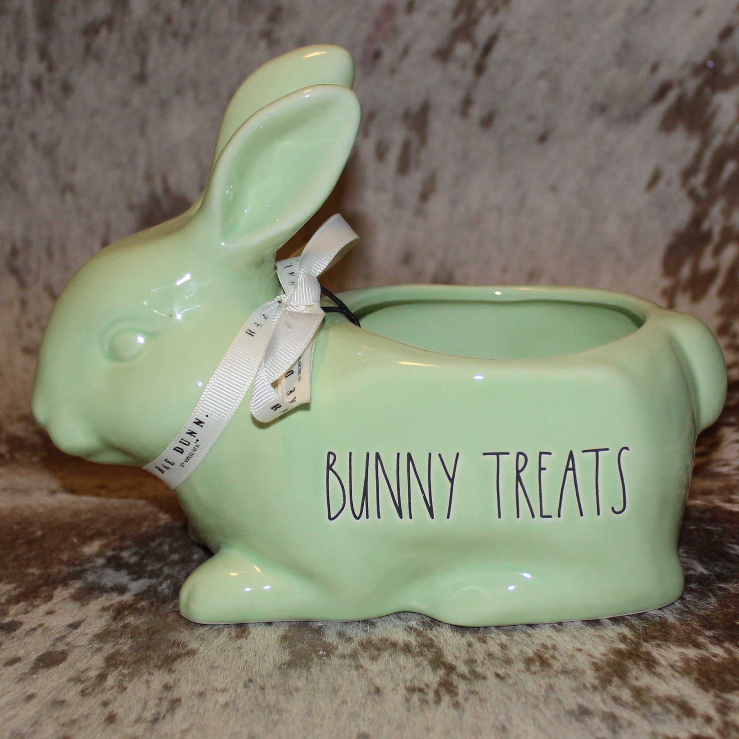 Rae Dunn BUNNY TREATS Rabbit Shaped Dish - Light Green
