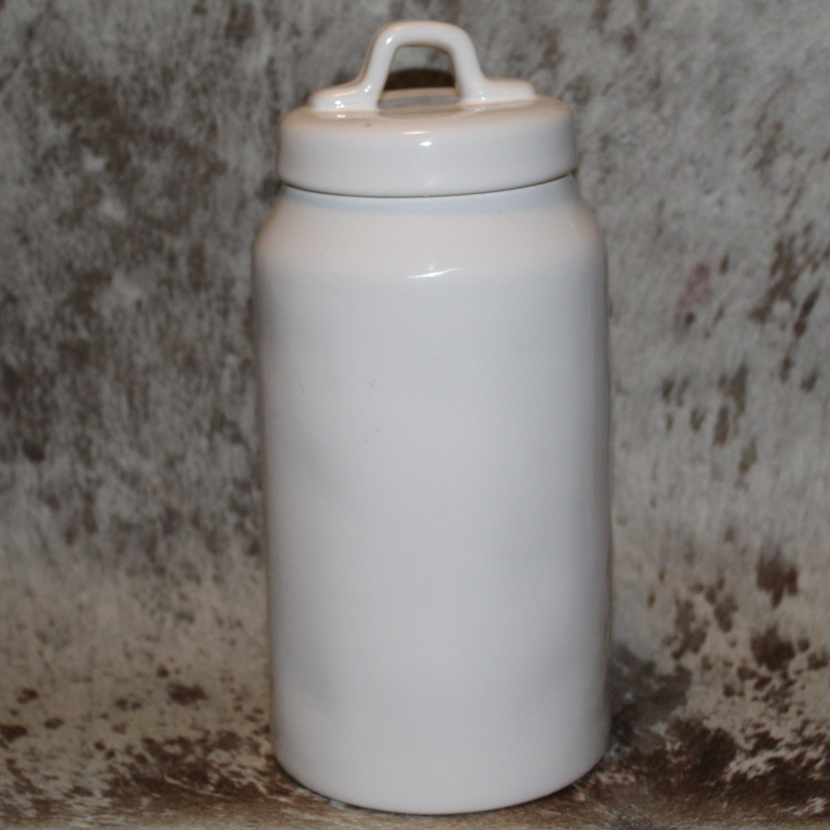 Rae Dunn KISSES White Tall Canister
